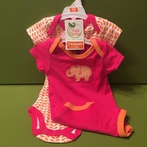 NWT adorable Yoga Sprout 0-3M girls bodysuits