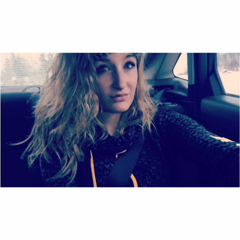 Meet your Posher, Alyson