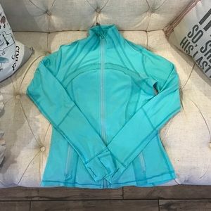 Lululemon blue light weight jacket.