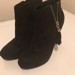 Delicious black booties