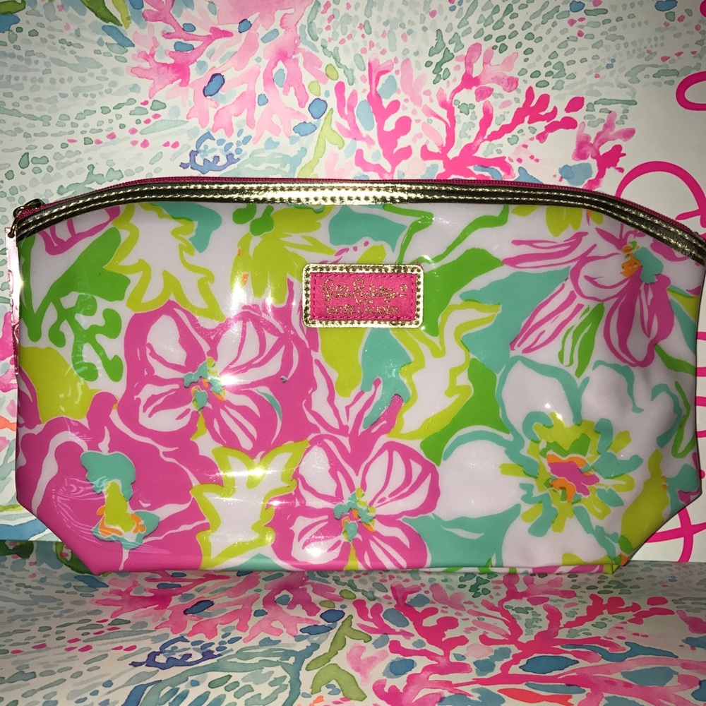 New ester lauder for Lilly Pulitzer Makeup bag