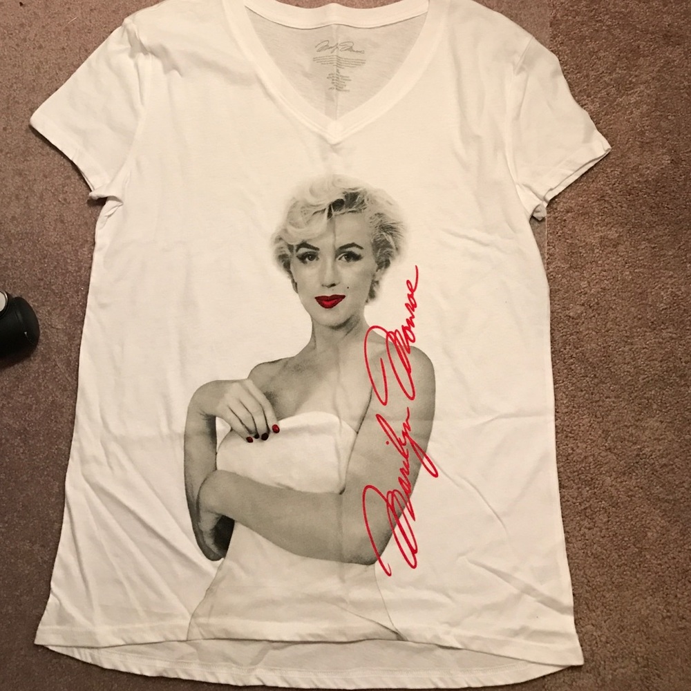 Marilyn Monroe shirt