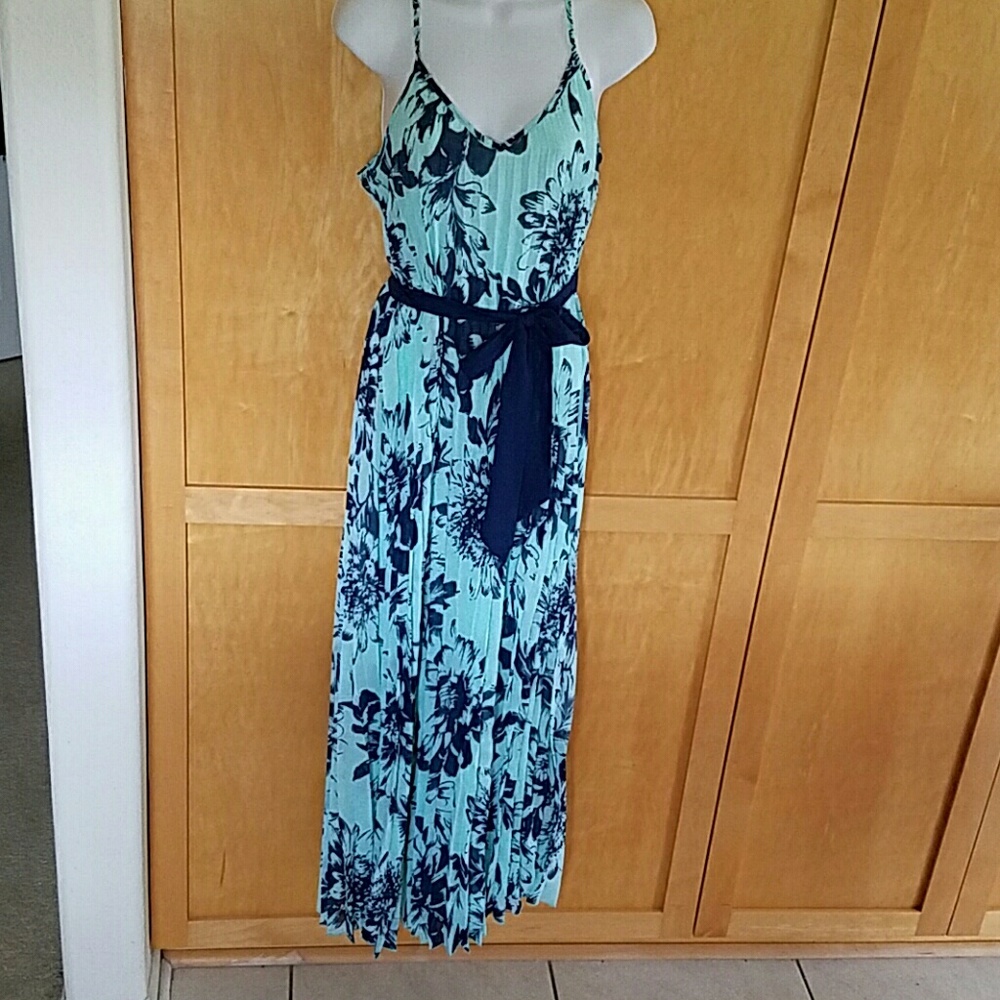 Maxi dress size M
