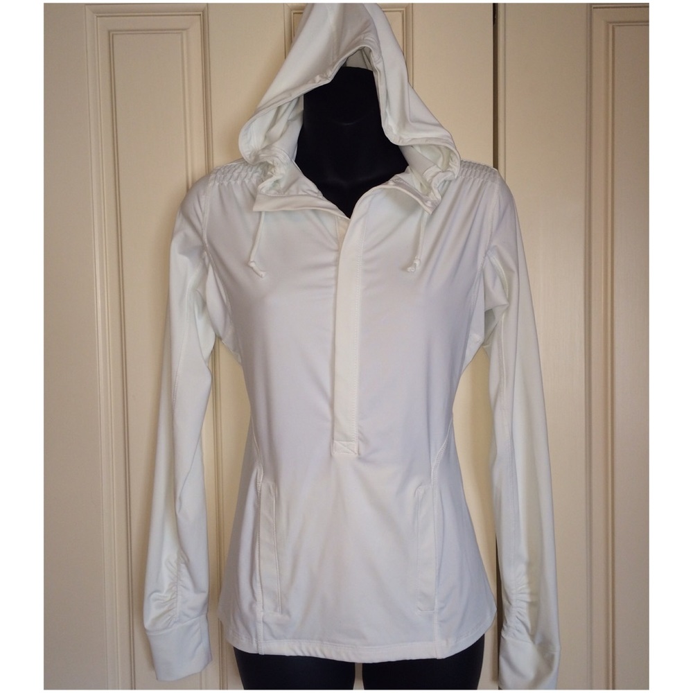 Athleta long sleeve hooded workout top pullover
