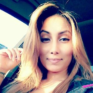 Meet your Posher, Evelyn