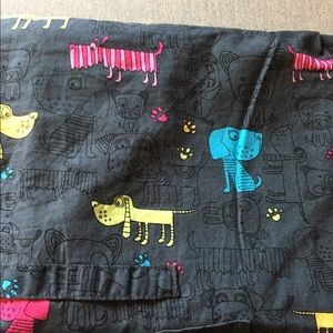 Cherokee scrub top size large