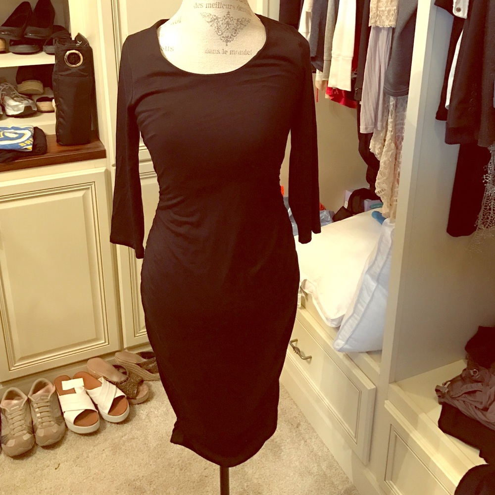 Pea in a pod ruched maternity dress