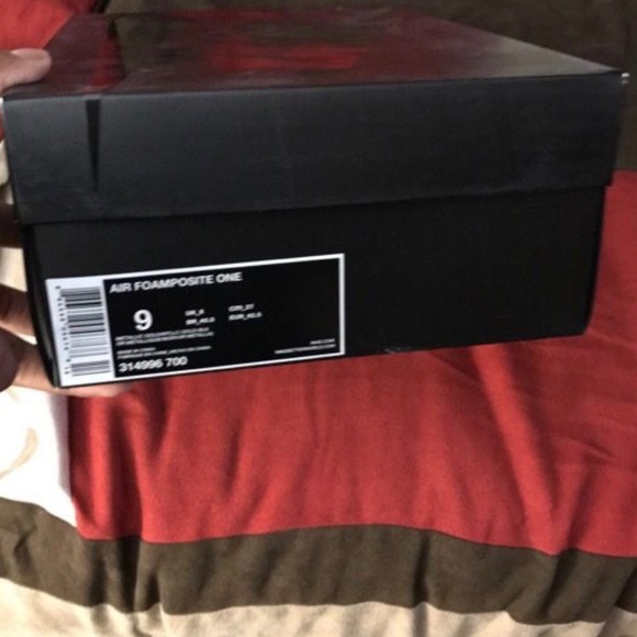 Athletic_Shoes