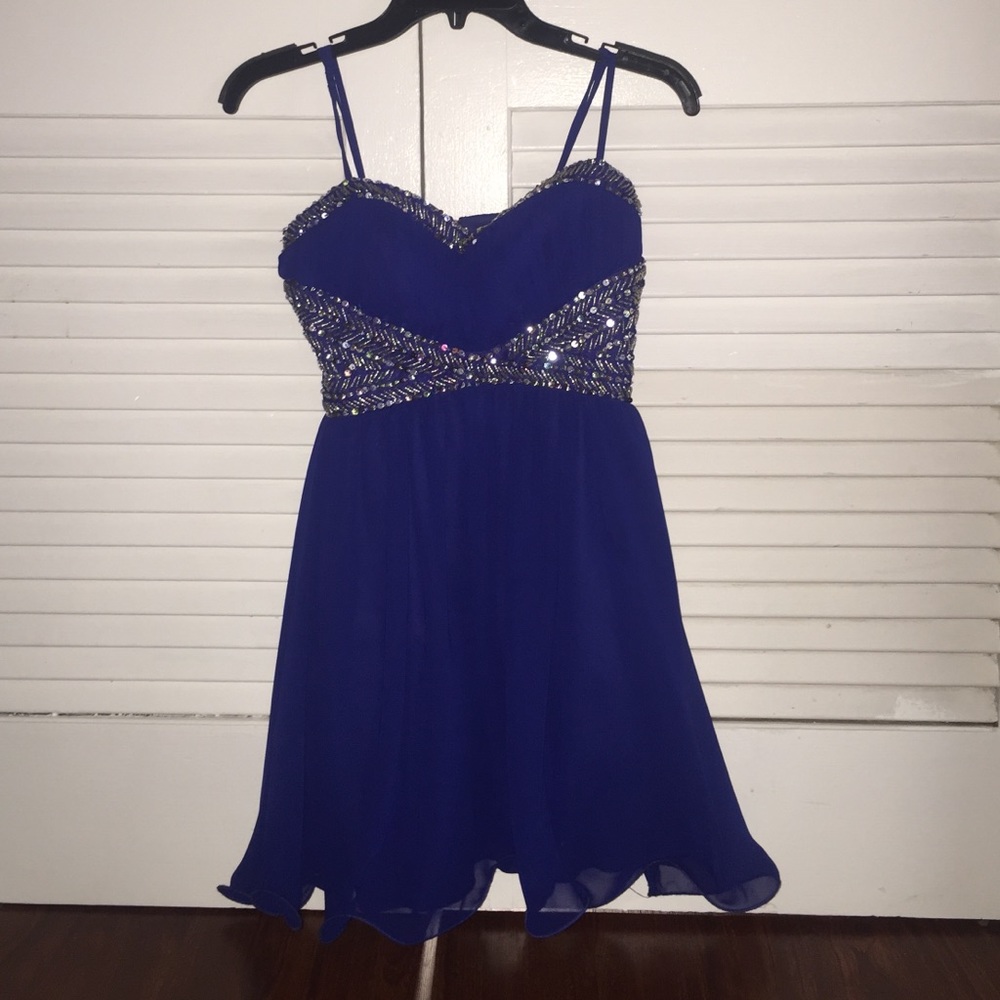 Short royal blue homecoming dress. Size 5