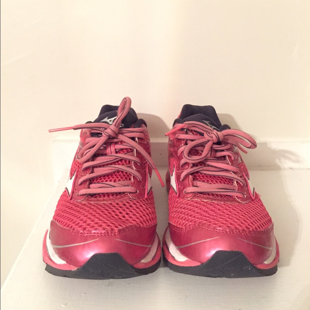 Women's Mizuno Wave Enigma 5 Neutral Running Shoe