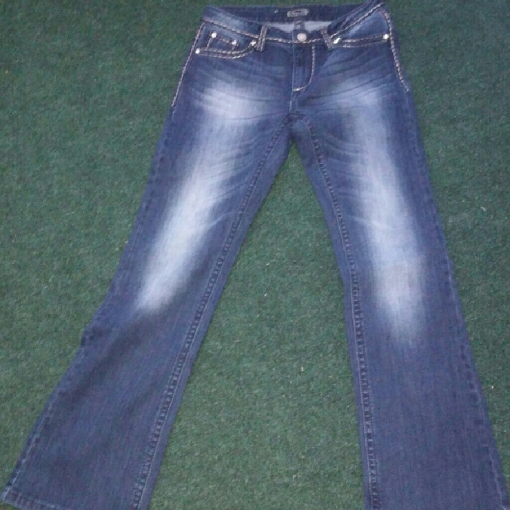 NWOT Shyanne jeans