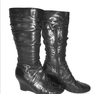 Black wedge leather boots