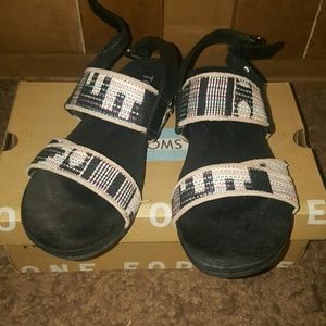 TOMS Tierra Sandals