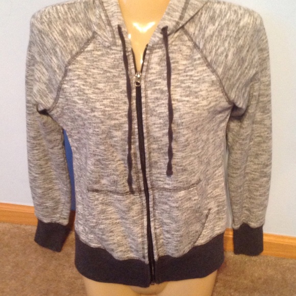 SO Tops - BUNDLED SO zip up