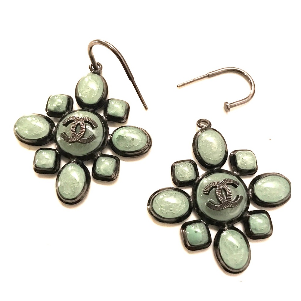 Authentic Chanel earring