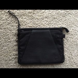 Lululemon In The Present Clutch 2-in-1 Pouch