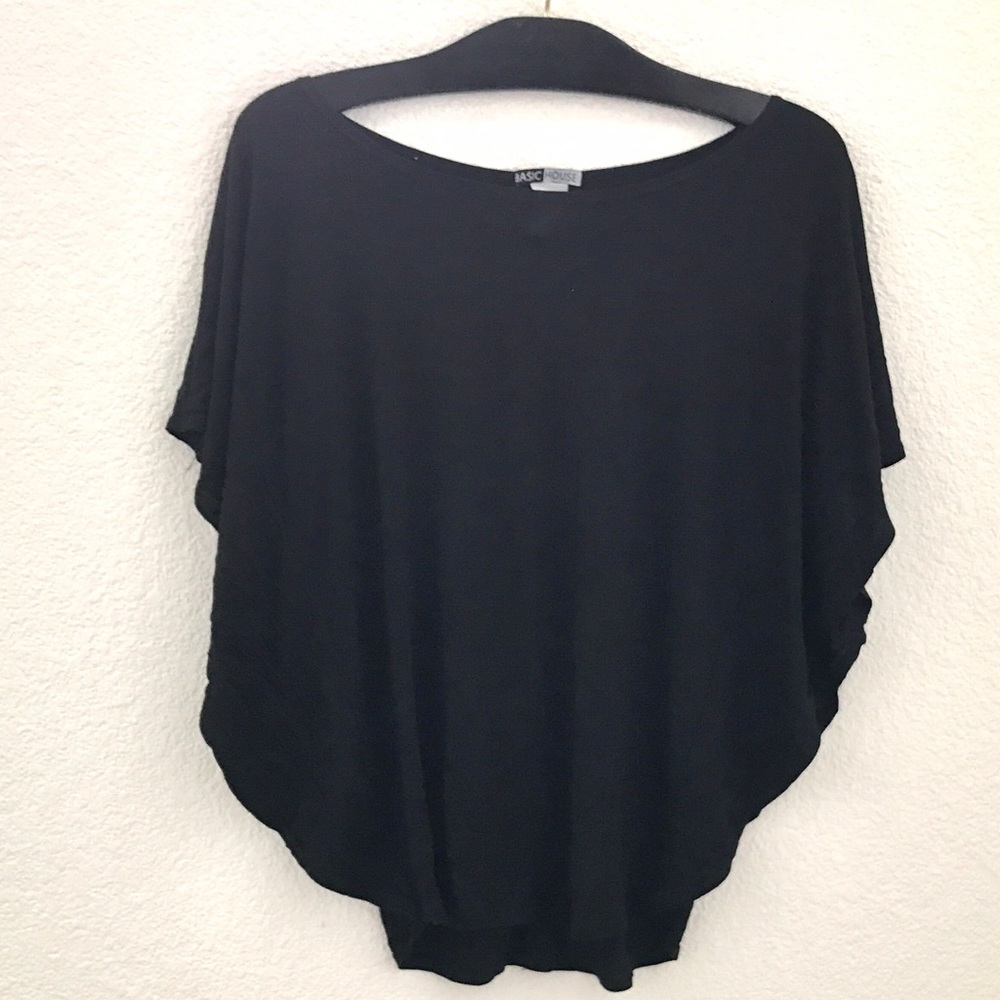 🕶Butterfly sleeve black top🕶