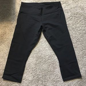 LuLu Lemon athletic capris