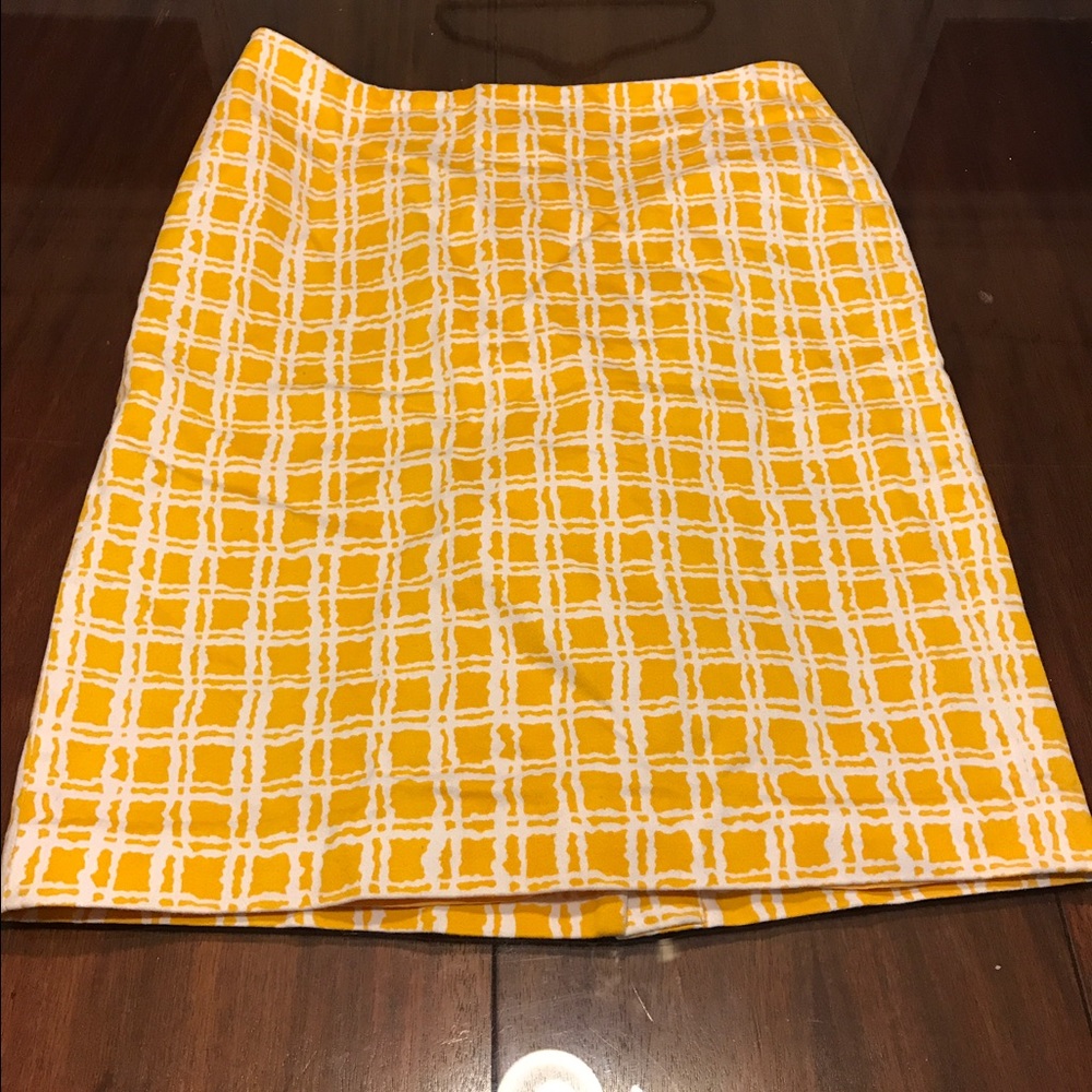 Bold yellow patterned pencil skirt