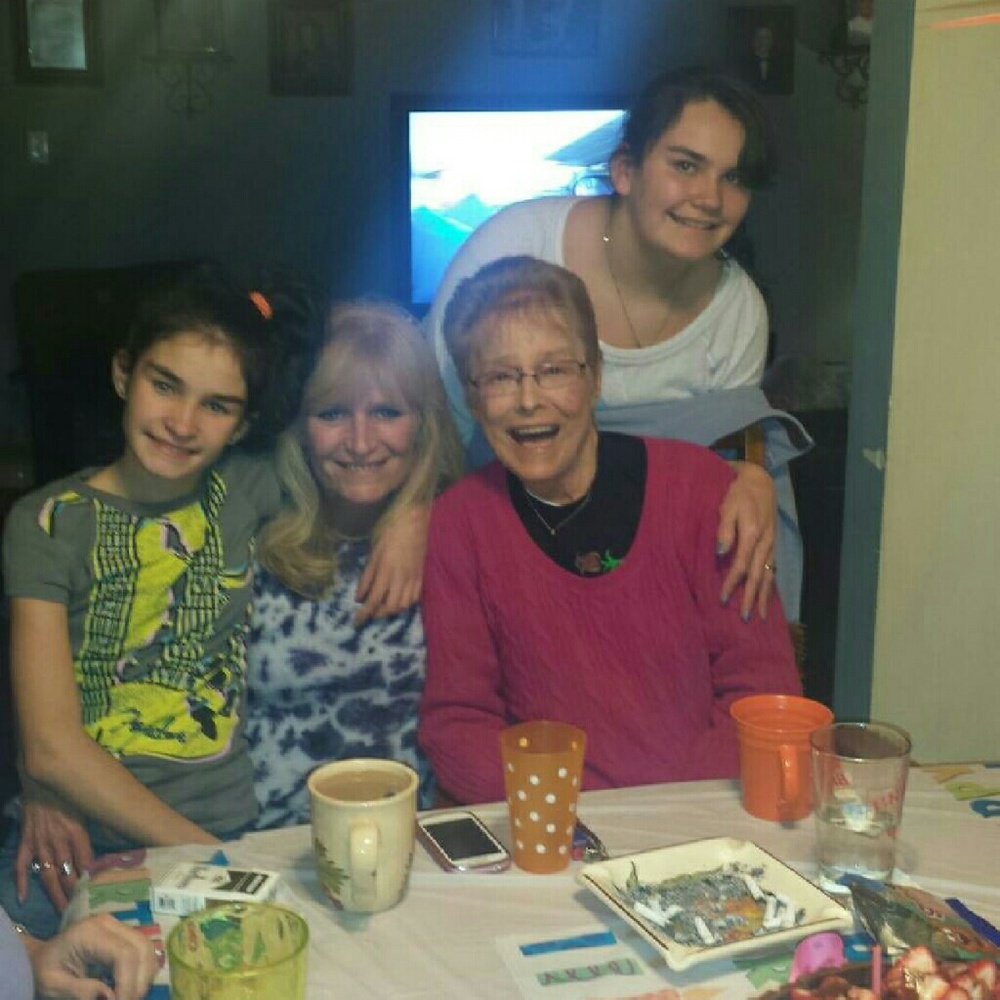 Meet your Posher, Kelly