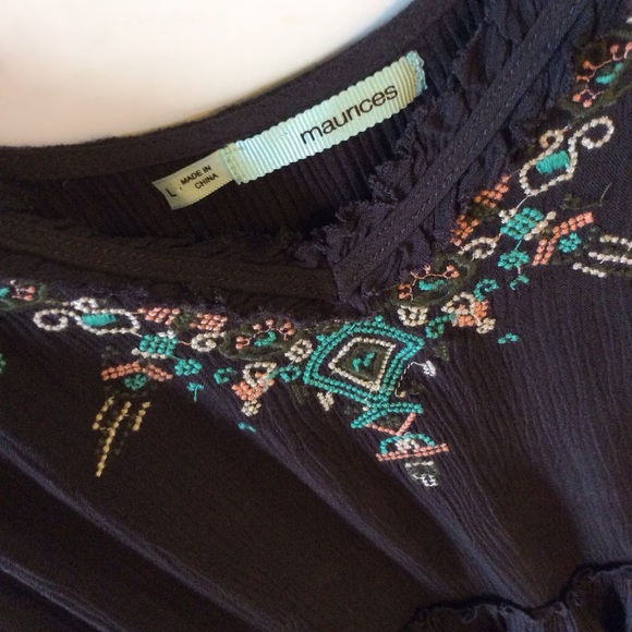 Black Ruffled Bead Design Top - Picture 2 of 3