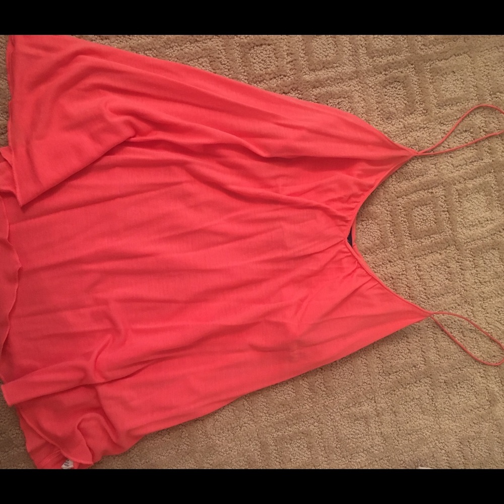 Salmon color tank top