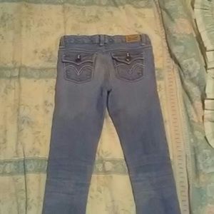 Levis