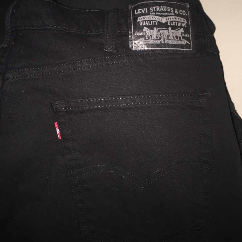 Black Levi jeans brand new without tags