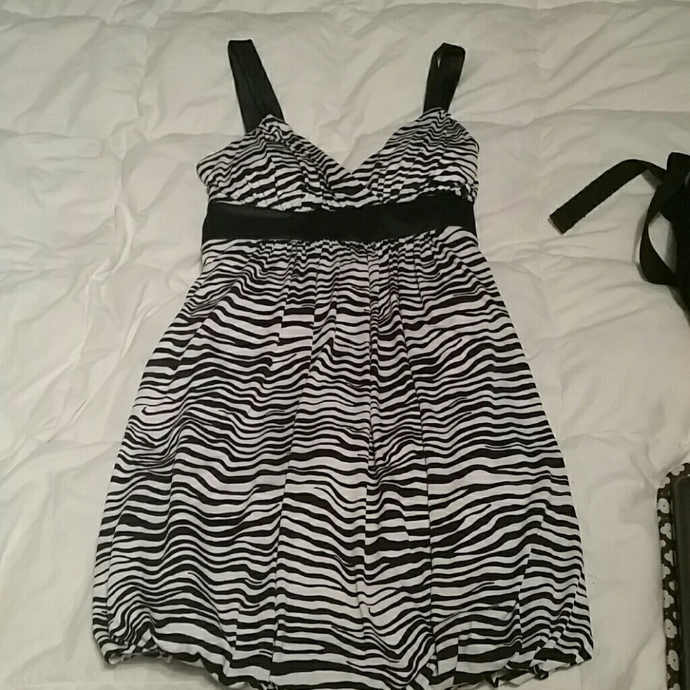 Taboo patterned dress M