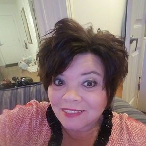 Meet your Posher, Sherry