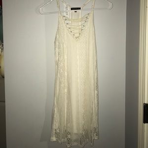 Kendall and Kylie white dress!