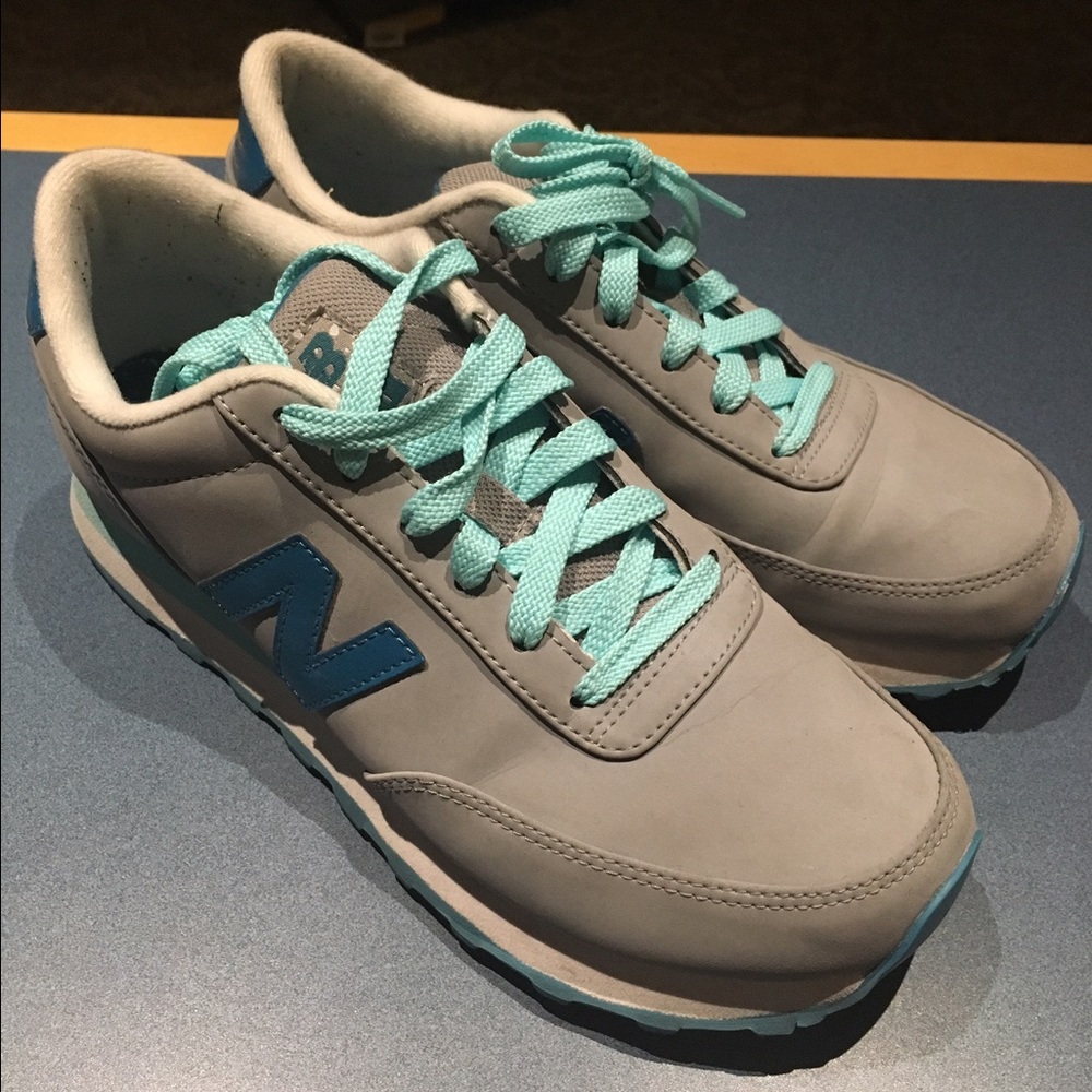 Grey New Balance Sneakers! Like new. Size 9