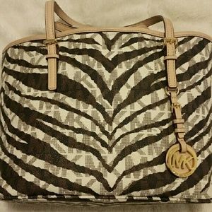 Michael Kors Jet Set Tote