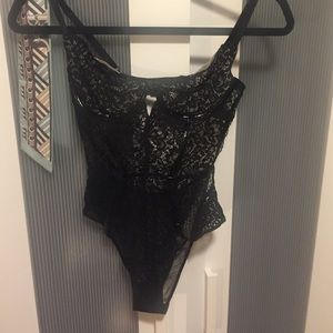 VICTORIAS SECRET | Fishnet and lace body suit