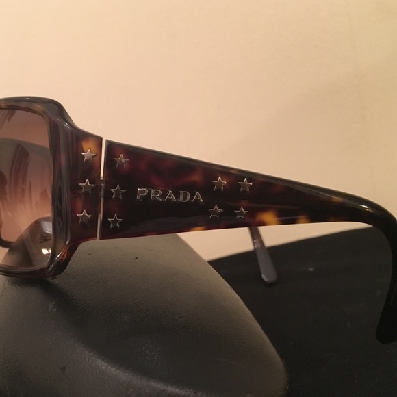 AUTHENTIC PRADA SUNGLASSES - Picture 3 of 3