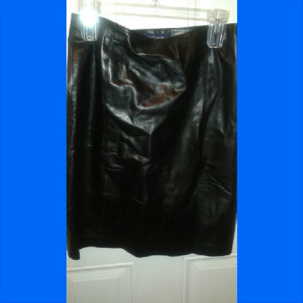 Ann Taylor Black Leather Skirt Size 4