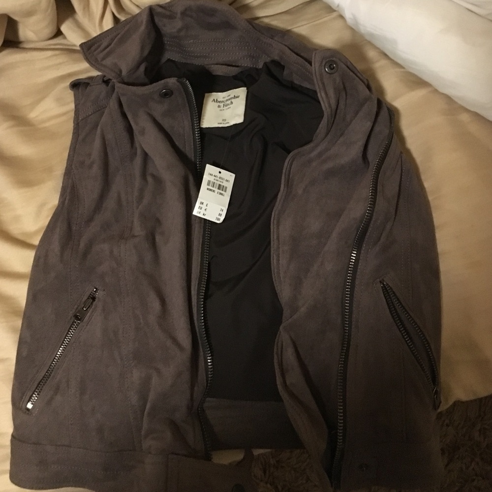 Abercrombie and fitch vest