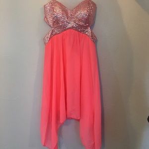 Pink strapless dress with sparkles