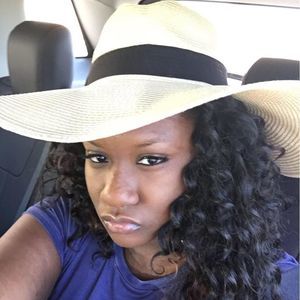 Meet your Posher, Aba