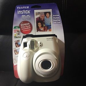Fujifilm instax mini camera