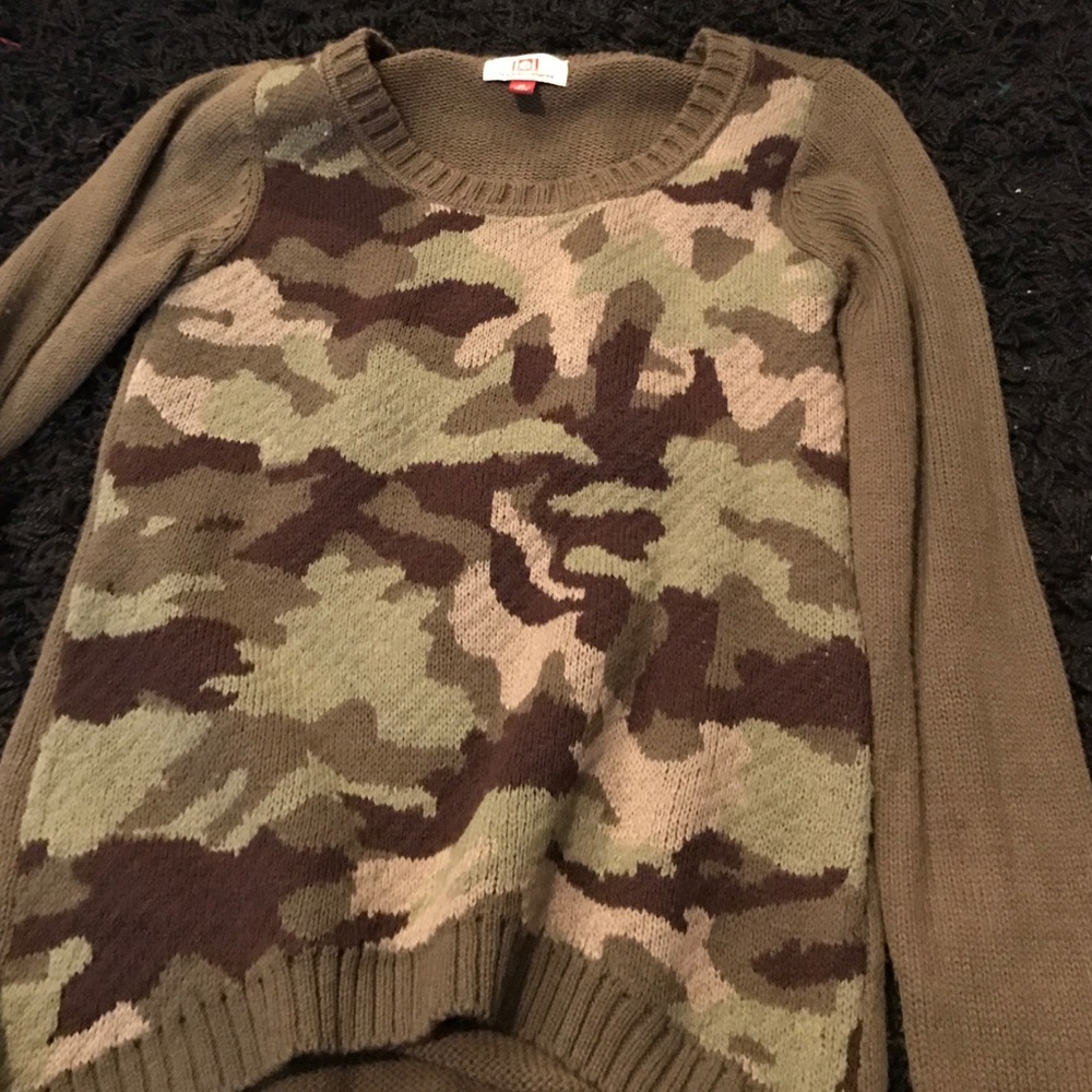 Women's M camouflage sweater