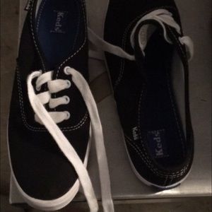 Black and white keds