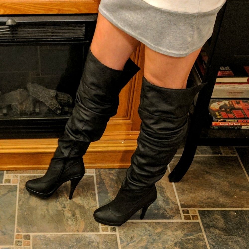 Knee high platform boots size 7.5