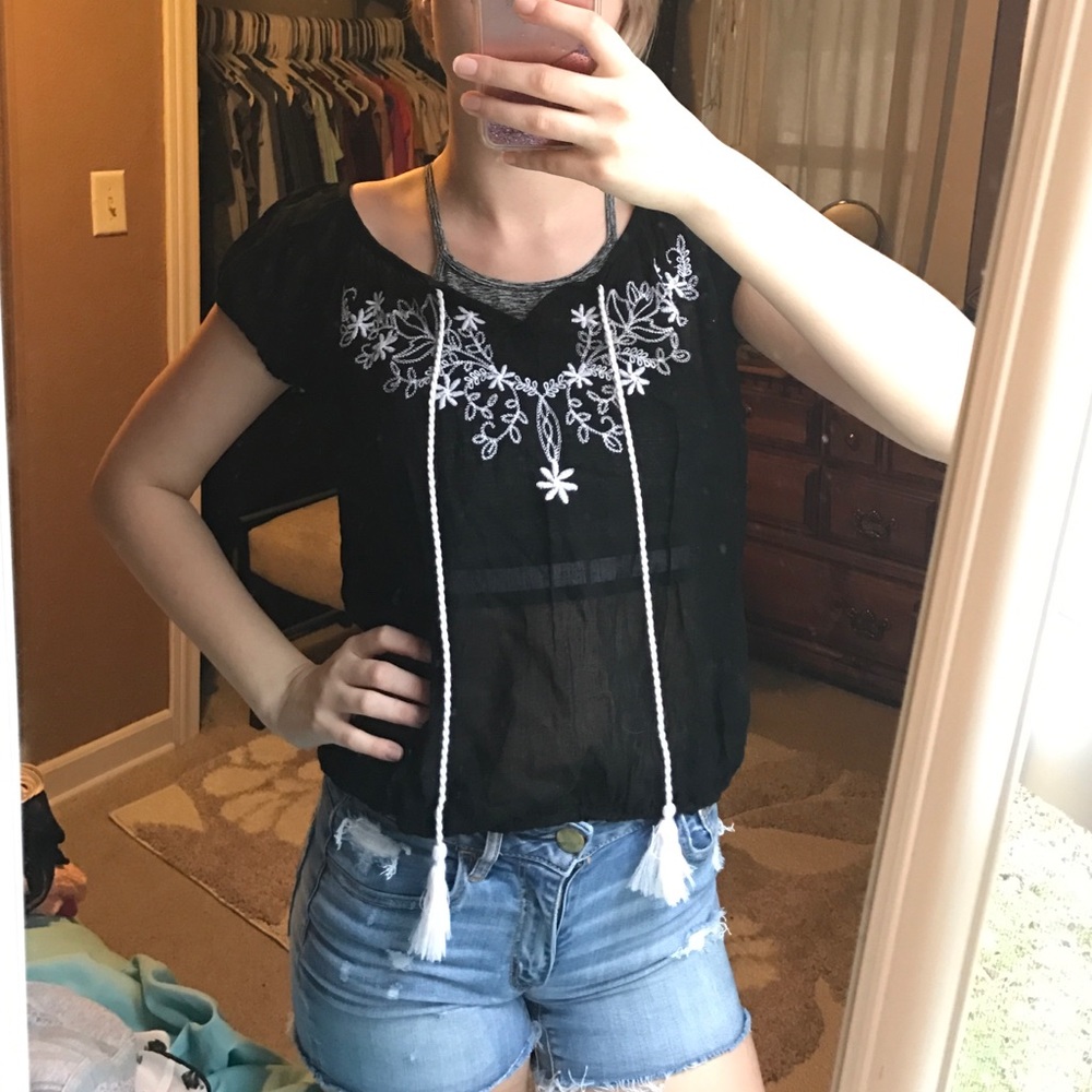 Scoop neck top