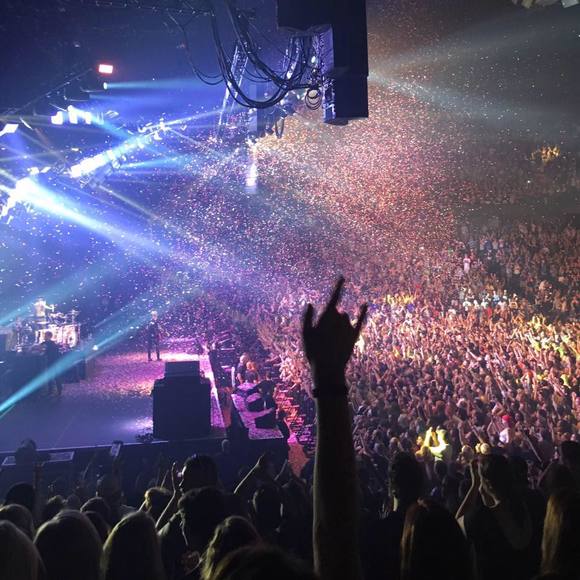 Meet your Posher, Nga - Picture 1 of 1