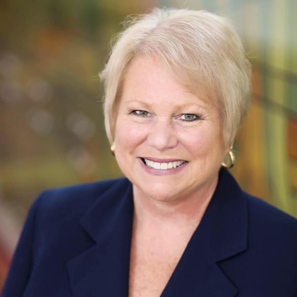 Meet your Posher, Beverly - Picture 1 of 1