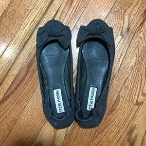 Gray Steve Madden Flats