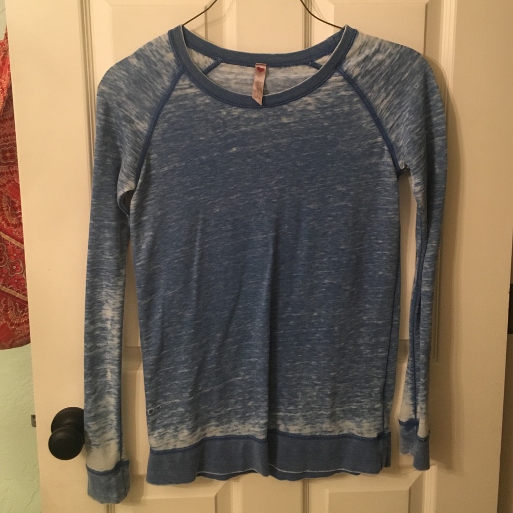 Blue fitted sweater