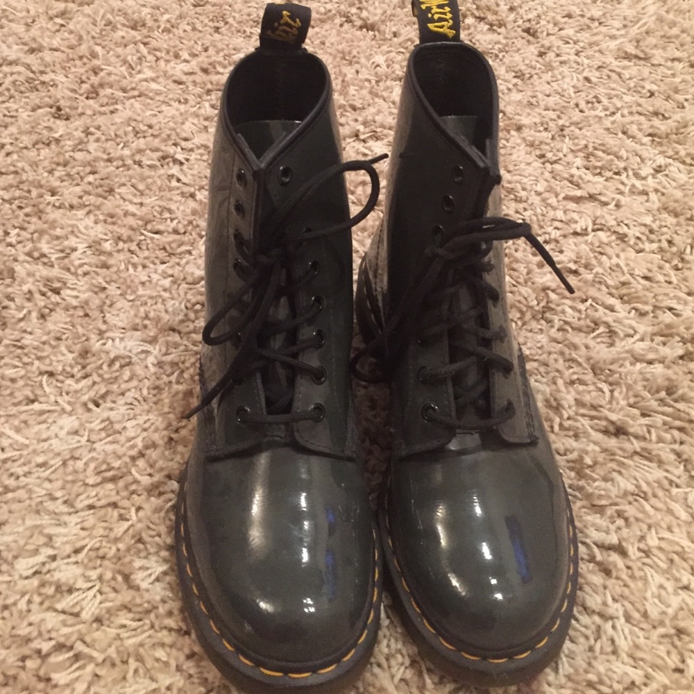 Dr Martens 1460 Women's Grey Patent Lamper