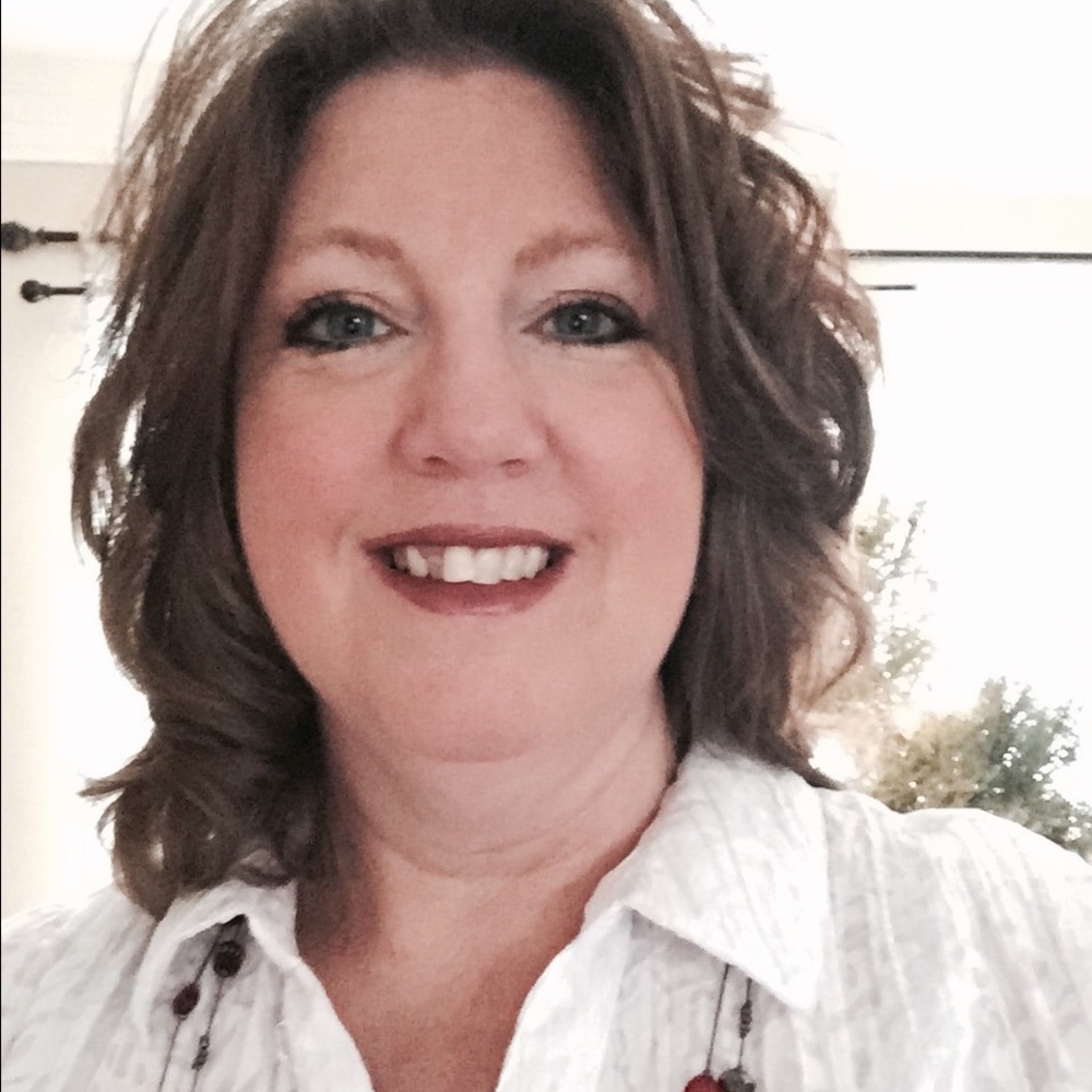 Meet your Posher, Denise